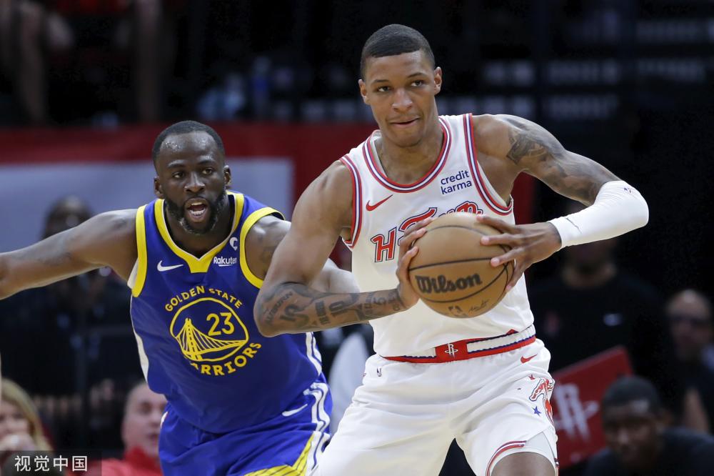 共同踢球 共同踢球