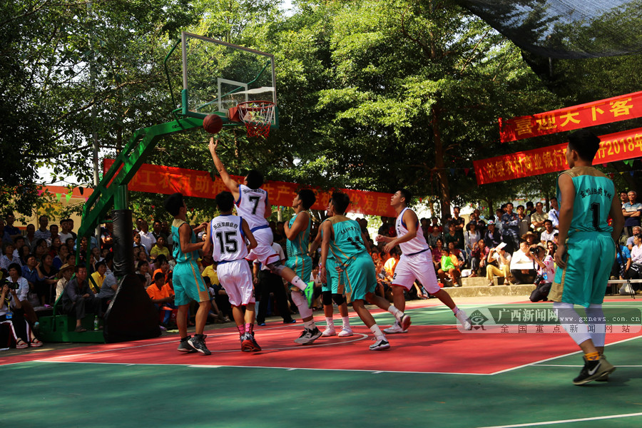 西亚卡姆和 西亚卡姆和