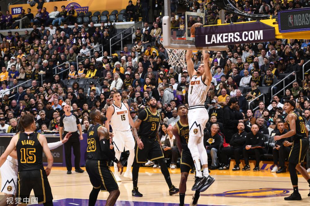 现代英雄 现代英雄